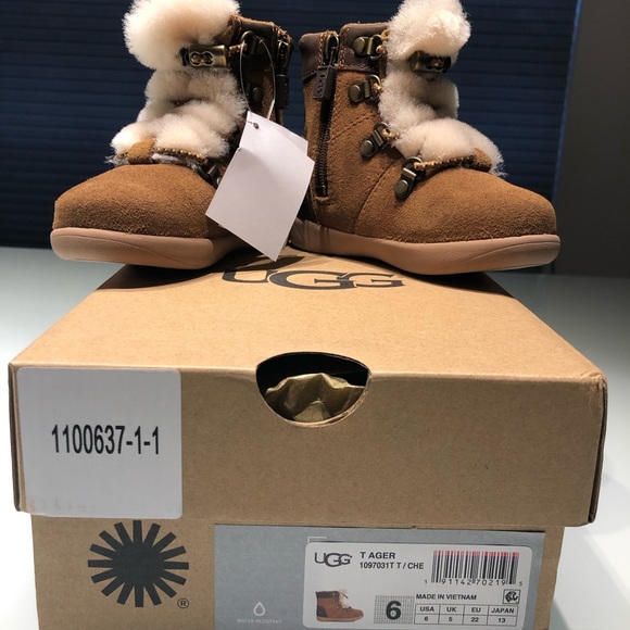 ✨UGG kids, brand new, never worn, size 6 toddler✨ - Picture 1 of 8